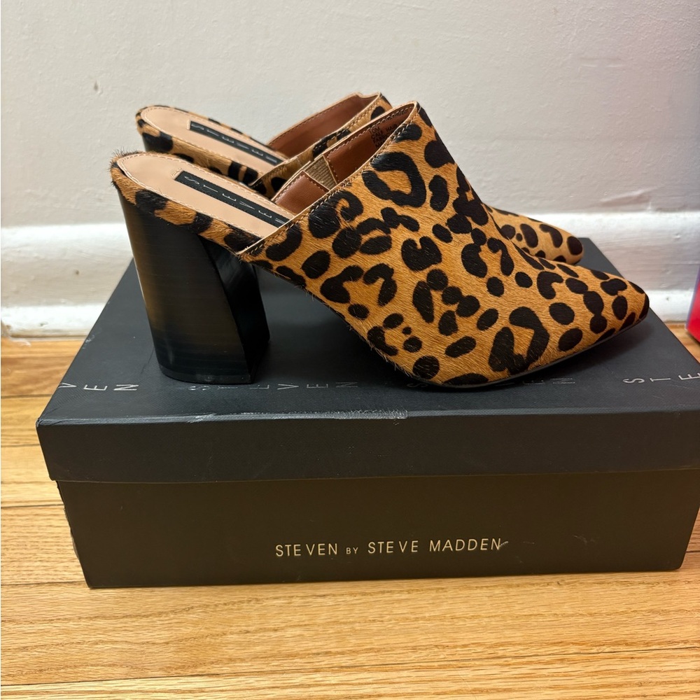 Steve Madden Leopard-Print Slip-On Mules in Brown and Black - Picture 2 of 5